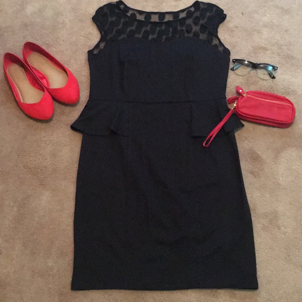 Dotted Mesh & Sweatheart Neck Peplum Dress